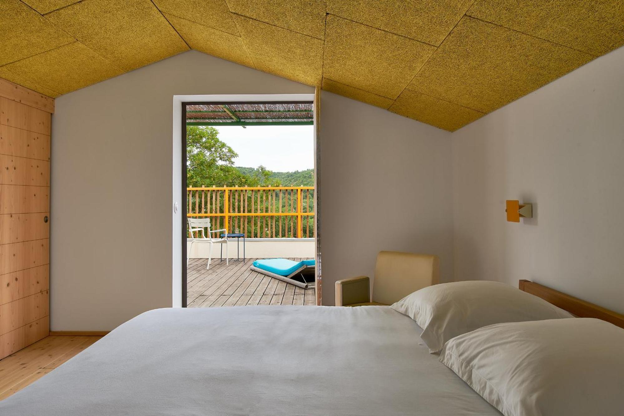 Bed and Breakfast Domaine La Ferme Hi Bride Villelaure Екстер'єр фото